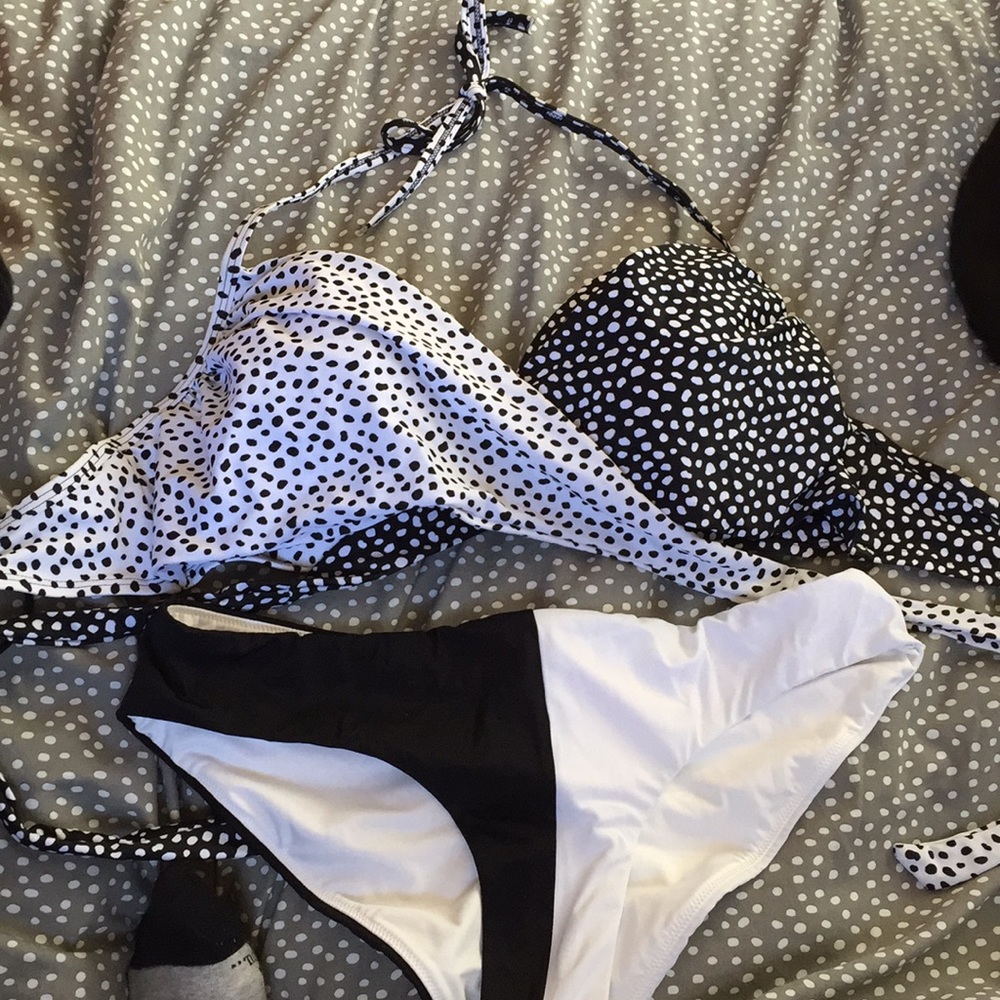 Victoria’s Secret 36DDD Two Piece Swimsuit